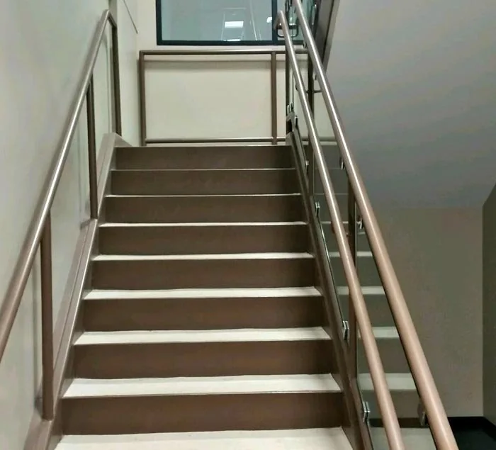 Wave Boulevard entrance lobby and staircase
