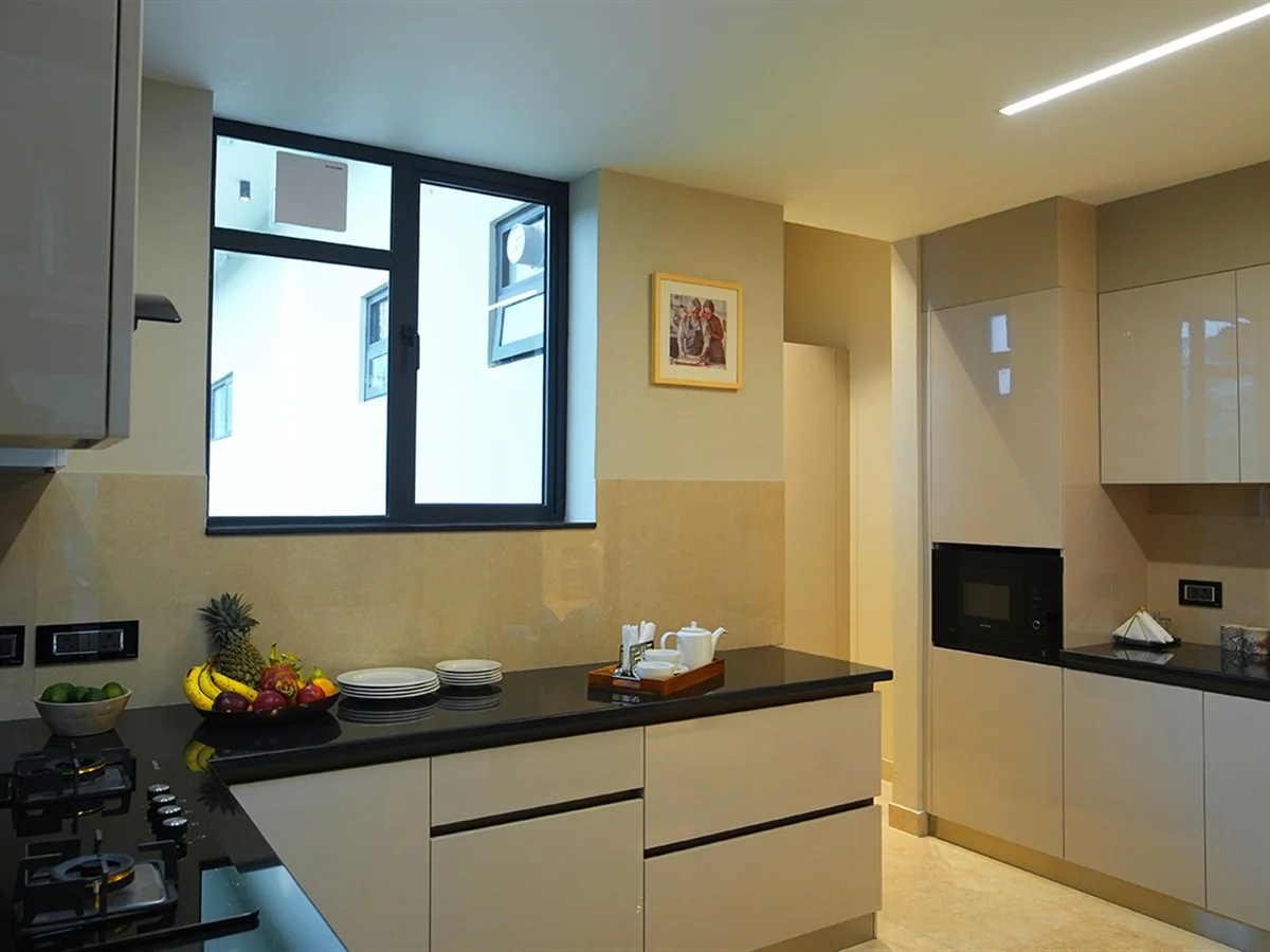 Wave Gardens 4 BHK modular kitchen